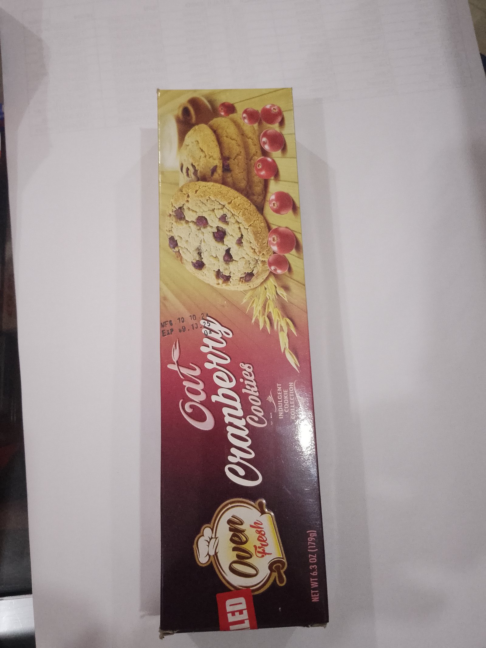 Biscuit - cat cranberry cookies